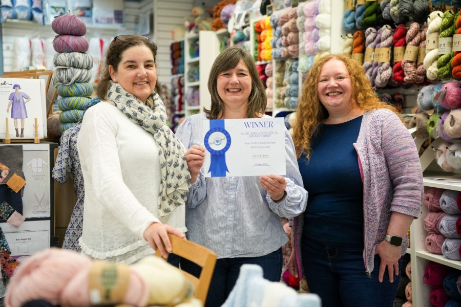 Stitch & Yarn 1